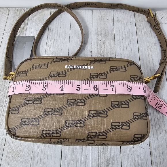 Balenciaga Camera Bag BB Monogram Coated Canvas - Picture 14 of 16